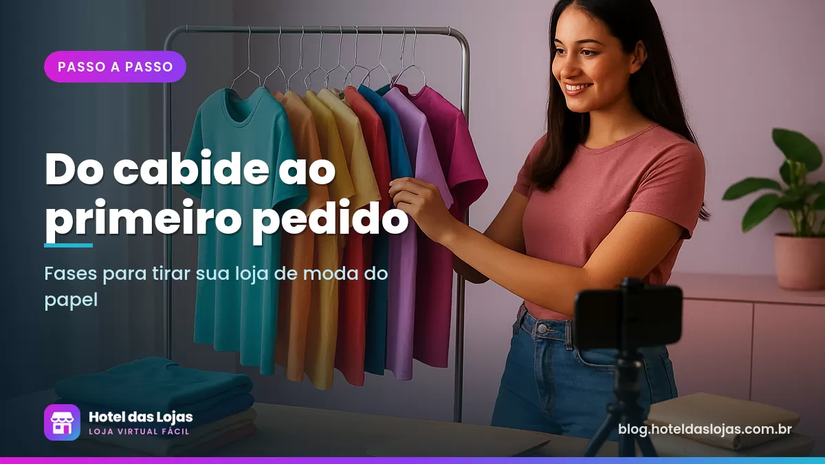 Empreendedora organizando roupas em uma arara no estúdio com sacolas de envio e celular no tripé para fotos