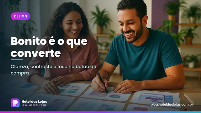 Dois lojistas analisam impressões de páginas de produto e paletas de cores sobre uma mesa de trabalho