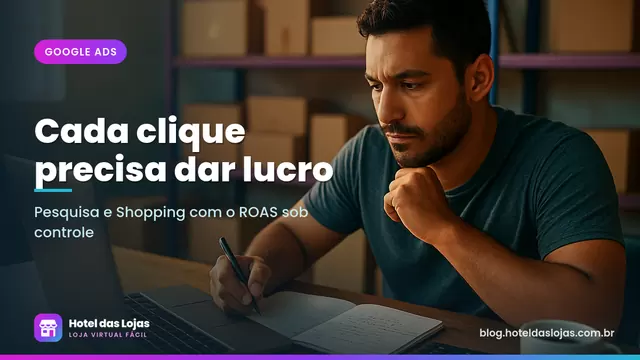 Lojista calculando resultados de anúncios com caderno e calculadora em escritório com estoque ao fundo