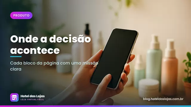 Cliente segura o celular diante de uma prateleira de cosméticos enquanto decide uma compra