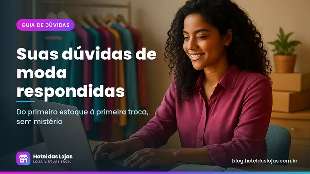Empreendedora anotando ideias no caderno ao lado de arara de roupas e caixas de envio em escritório em casa
