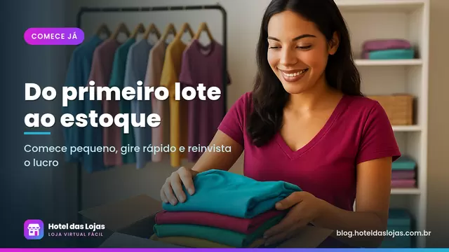 Jovem empreendedora desembalando um pequeno lote de roupas coloridas em um cômodo de casa usado como estoque