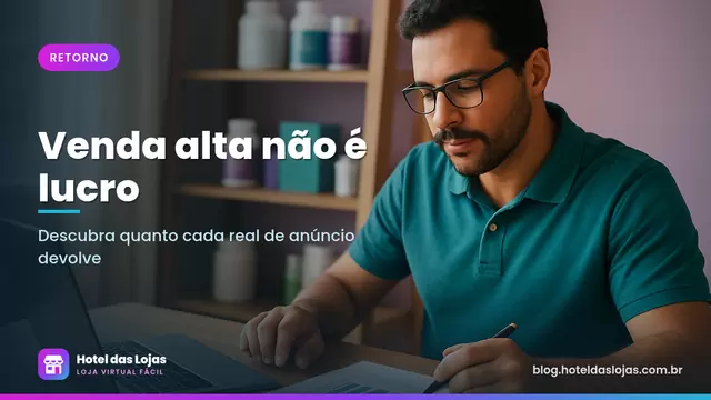 Lojista confere números de vendas com calculadora e caneta para avaliar o retorno dos anúncios