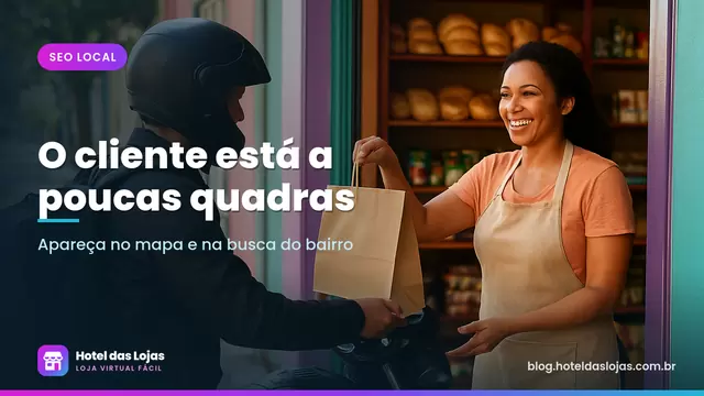 Dona de empório entrega sacola a motoboy na porta da loja, em rua de bairro ensolarada