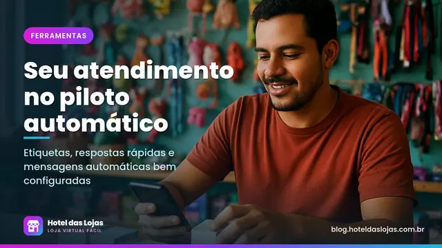 Dono de pet shop organiza o atendimento pelo celular no balcão, entre prateleiras de brinquedos e acessórios